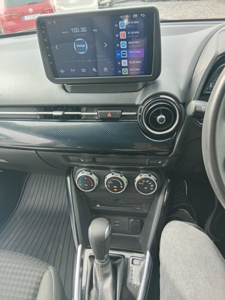 2017 Mazda Demio - photo 15