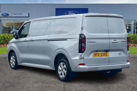 2025 Ford Transit Custom - photo 2