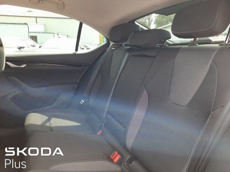 2025 Skoda Octavia - photo 7
