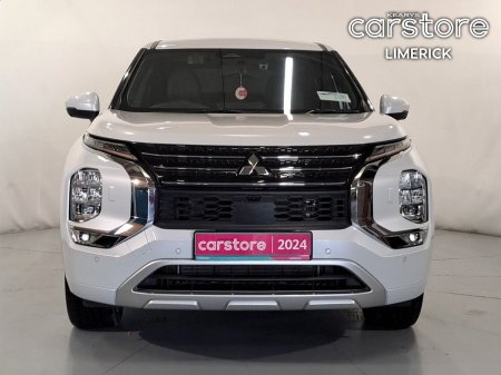 2024 Mitsubishi Outlander - photo 8