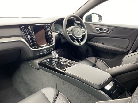 2027 Volvo V60 - photo 11