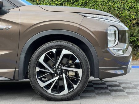 2022 Mitsubishi Outlander - photo 10