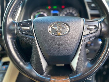 2020 Toyota Alphard - photo 23