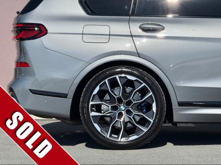 2025 BMW X7 - photo 14