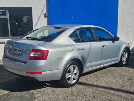 2014 Skoda Octavia - photo 2