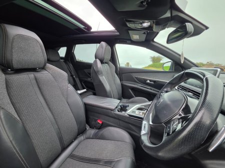 2017 Peugeot 3008 - photo 2