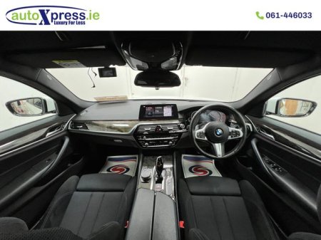 2019 BMW 5-Series - photo 2