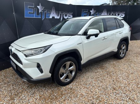 2019 Toyota RAV4 - photo 2