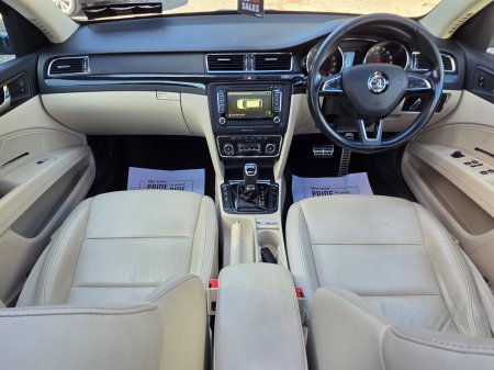 2015 Skoda Superb - photo 18