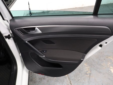 2018 Volkswagen Golf - photo 26