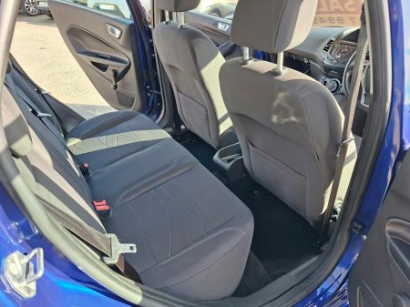 2016 Ford Fiesta - photo 4