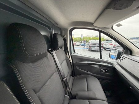2023 Renault Trafic - photo 23