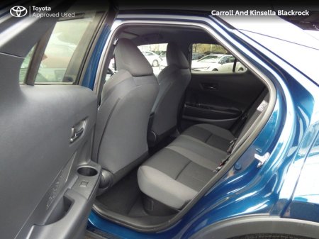 2025 Toyota C-HR - photo 7