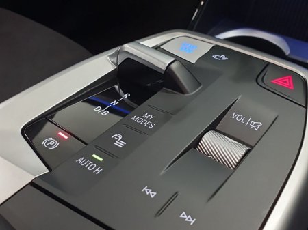 2026 BMW iX2 - photo 10