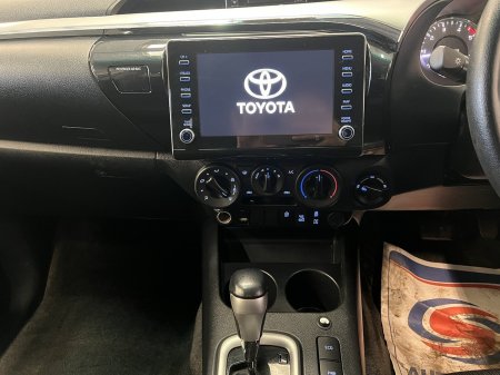 2023 Toyota Hilux - photo 8