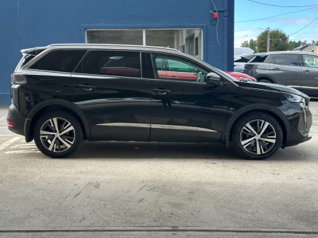 2021 Peugeot 5008 - photo 2