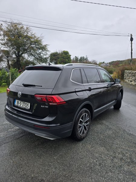 2018 Volkswagen Tiguan - photo 2