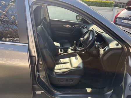 2017 Nissan X-Trail - thumbnail 6