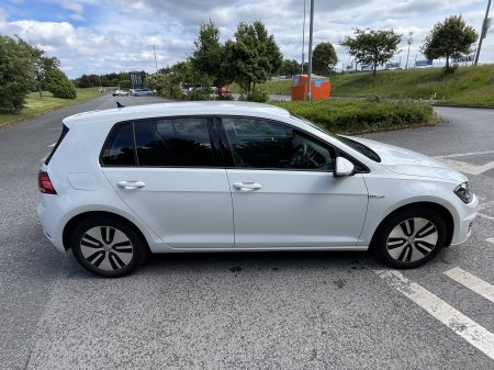 2019 Volkswagen Golf - photo 4