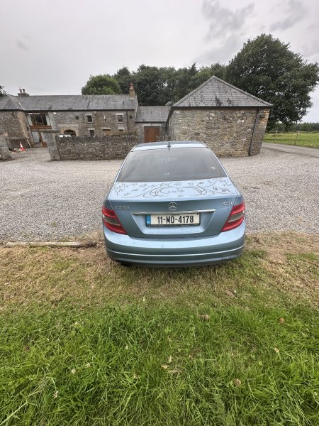 2011 Mercedes-Benz C Class - photo 2