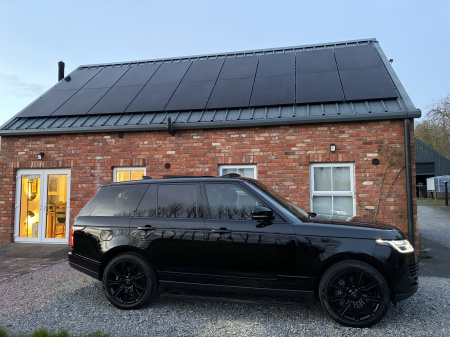 2020 Land Rover - view 2