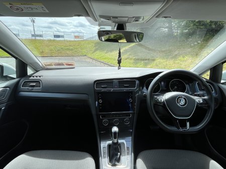 2019 Volkswagen Golf - photo 6
