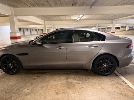 2020 Jaguar XE - photo 9