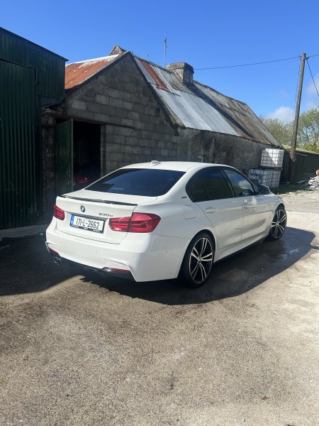 2017 BMW 3 Series - photo 2