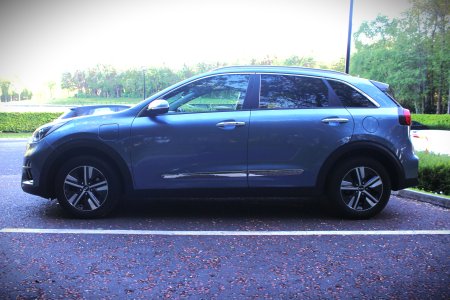 2020 Kia Niro - photo 8