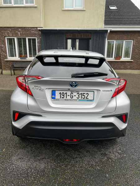 2019 Toyota - thumbnail 2