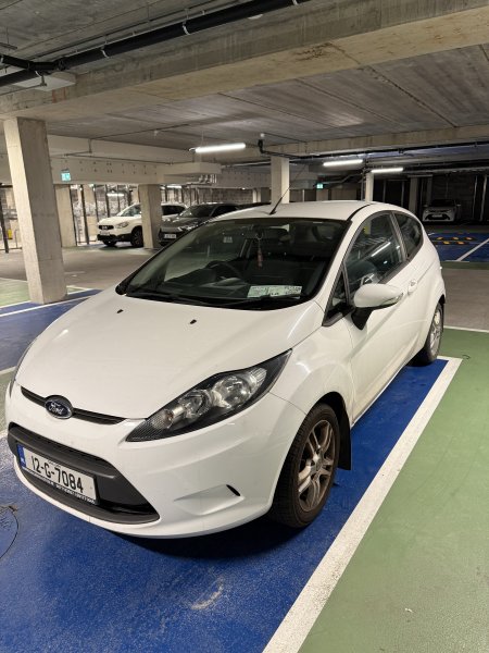 2012 Ford Fiesta - photo 4