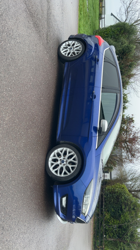 2015 Ford - thumbnail 3