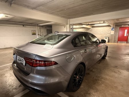 2020 Jaguar XE - photo 2