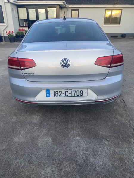 2018 Volkswagen Passat - photo 3