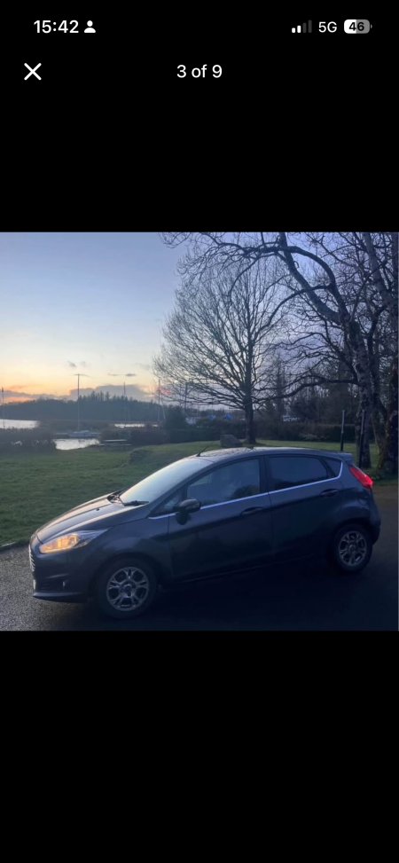 2016 Ford Fiesta - photo 2
