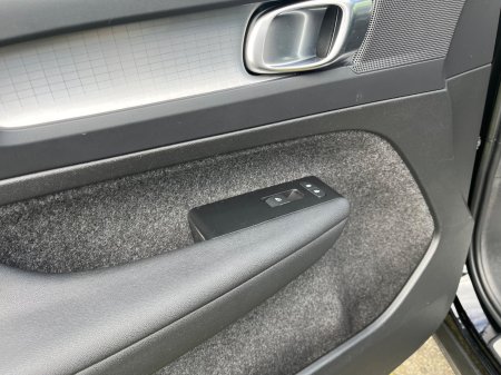2022 Volvo XC40 - photo 22