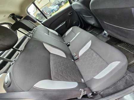 2015 Dacia Sandero Stepway - photo 15