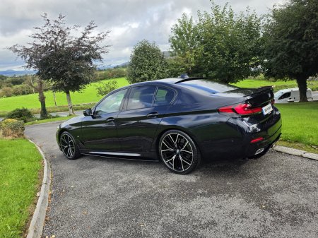 2022 BMW 5-Series - photo 17