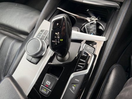 2018 BMW 5-Series - photo 16