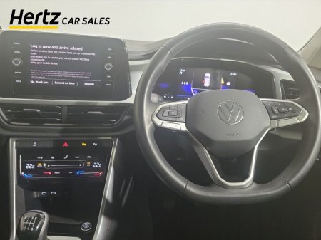 2024 Volkswagen T-Roc - photo 13