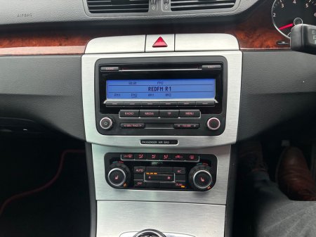 2010 Volkswagen Passat - photo 23
