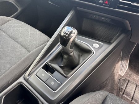 2024 Volkswagen Golf - photo 10
