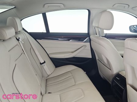 2020 BMW 5-Series - photo 10