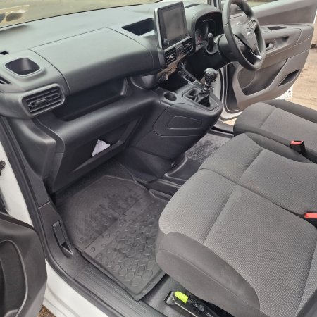 2023 Opel Combo - photo 13