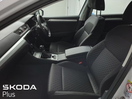 2025 Skoda Superb - photo 4