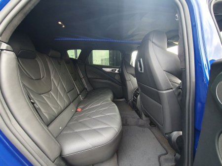 2026 BMW XM - photo 11