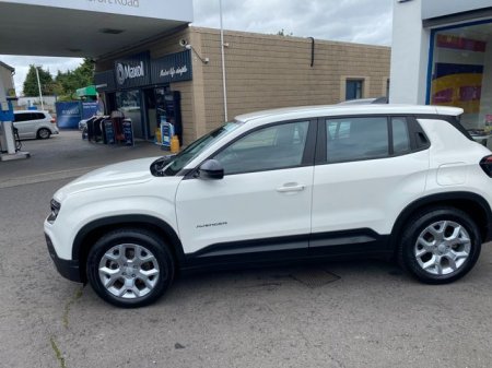 2025 Jeep Avenger - photo 12