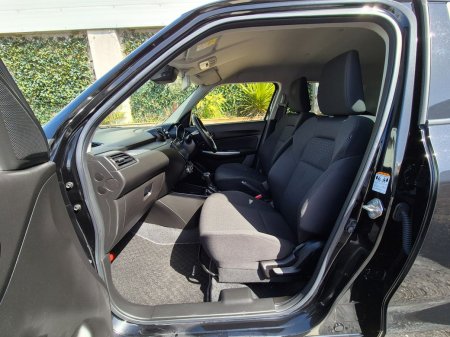 2023 Suzuki Swift - photo 26