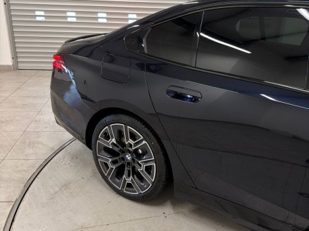 2026 BMW 5-Series - photo 22