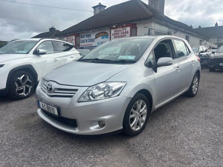 2011 Toyota Auris - photo 2